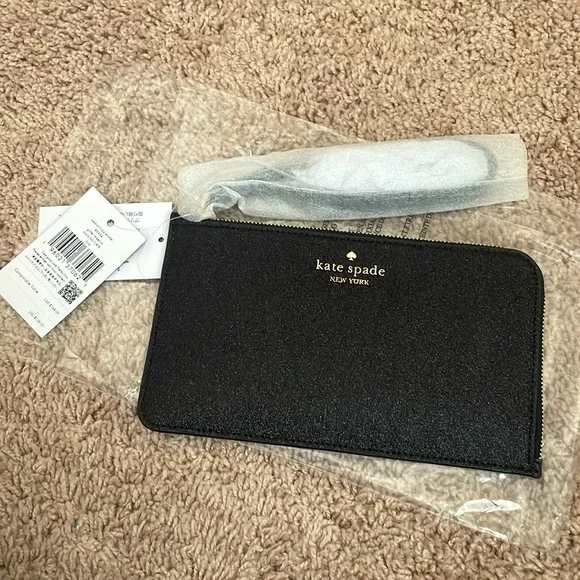 Never Used- Kate Spade Bag- New With Tags - Picture 1 of 1